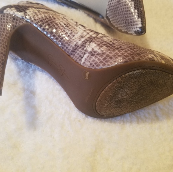 Jessica Simpson Python Pumps - Picture 5 of 5